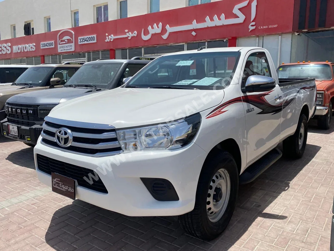 Toyota  Hilux  2023  Manual  15,000 Km  4 Cylinder  Four Wheel Drive (4WD)  Pick Up  White