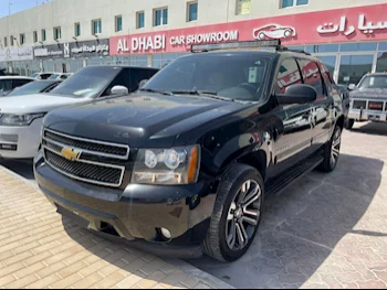 Chevrolet  Avalanche  2013  Automatic  147,000 Km  8 Cylinder  Four Wheel Drive (4WD)  Pick Up  Black