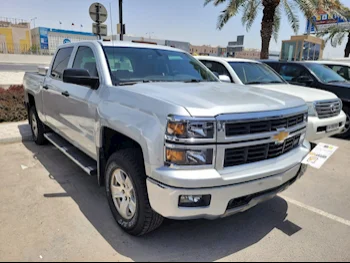 Chevrolet  Silverado  2014  Automatic  275,000 Km  8 Cylinder  Four Wheel Drive (4WD)  Pick Up  Silver