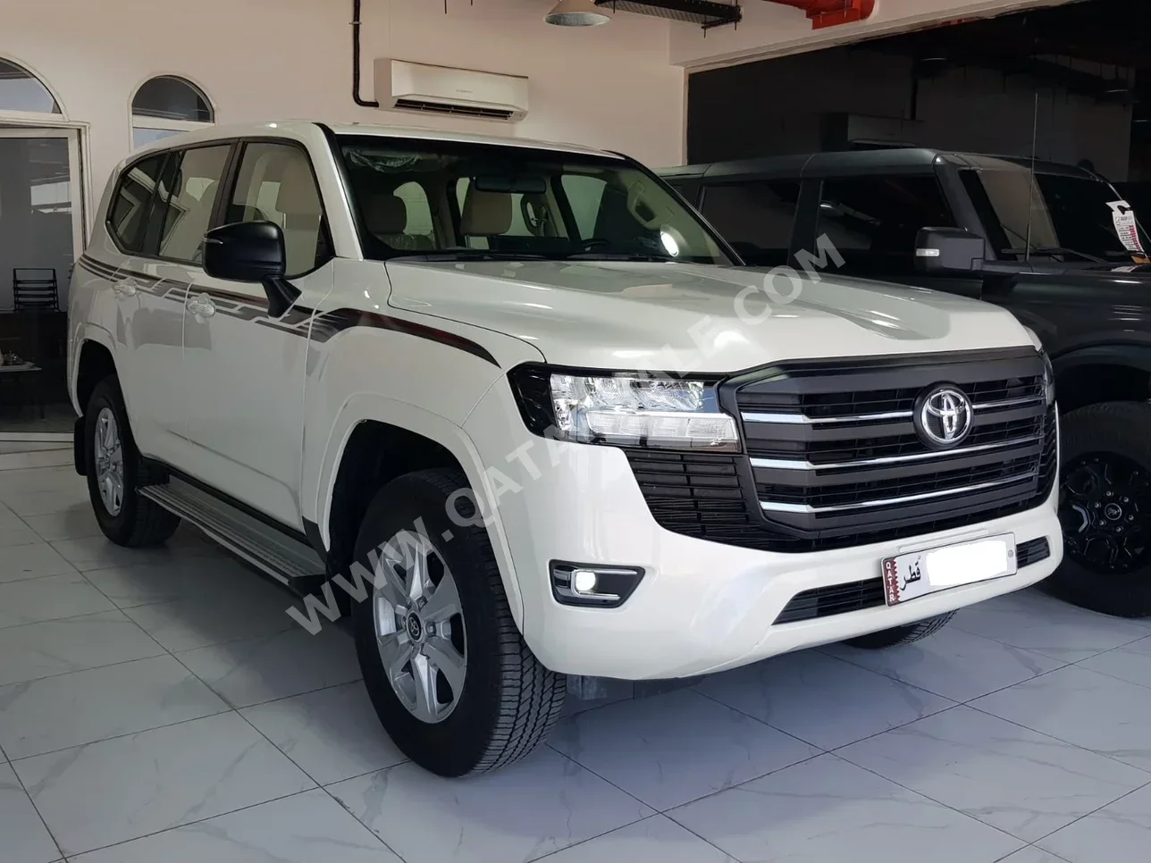 Toyota  Land Cruiser  GXR Twin Turbo  2023  Automatic  19,000 Km  6 Cylinder  Four Wheel Drive (4WD)  SUV  White  With Warranty