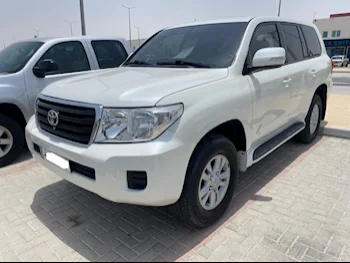 Toyota  Land Cruiser  G  2014  Automatic  176,000 Km  6 Cylinder  Four Wheel Drive (4WD)  SUV  White