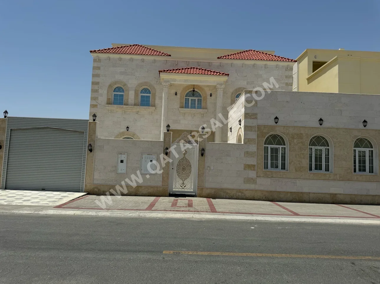 Family Residential  - Not Furnished  - Al Daayen  - Umm Qarn  - 7 Bedrooms  - Includes Water & Electricity