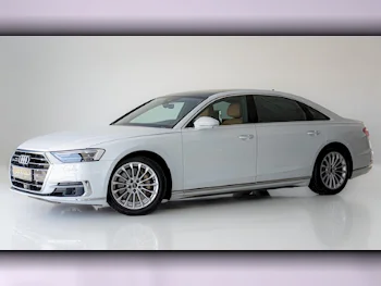 Audi  A8  L 55TFSI  2021  Automatic  30٬000 Km  6 Cylinder  Rear Wheel Drive (RWD)  Coupe / Sport  White  With Warranty
