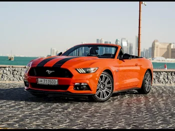 Ford  Mustang  GT  2015  Automatic  80,000 Km  8 Cylinder  Rear Wheel Drive (RWD)  Coupe / Sport  Orange