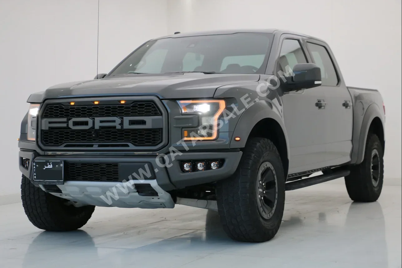 Ford  Raptor  2018  Automatic  92,000 Km  6 Cylinder  Four Wheel Drive (4WD)  Pick Up  Gray