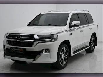 Toyota  Land Cruiser  GXR- Grand Touring  2020  Automatic  68,000 Km  8 Cylinder  Four Wheel Drive (4WD)  SUV  Pearl