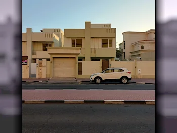 Service  - Fully Furnished  - Doha  - Al Duhail  - 6 Bedrooms