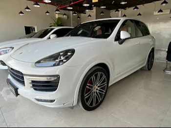  Porsche  Cayenne  GTS  2016  Automatic  110,000 Km  8 Cylinder  Four Wheel Drive (4WD)  SUV  White  With Warranty