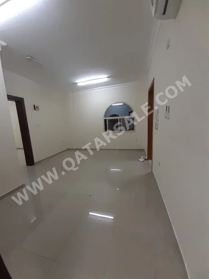 2 غرف نوم  شقة  للايجار  في الدوحة -  الدوحة الجديدة  غير مفروشة
