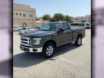Ford  Pickup  2016  Automatic  280,000 Km  8 Cylinder  Four Wheel Drive (4WD)  Pick Up  Gray