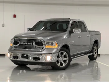 Dodge  Ram  1500 Classic  2020  Automatic  29,900 Km  8 Cylinder  Four Wheel Drive (4WD)  Pick Up  Gray  With Warranty