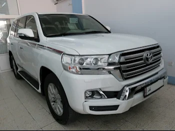  Toyota  Land Cruiser  GXR  2021  Automatic  117,000 Km  8 Cylinder  Four Wheel Drive (4WD)  SUV  White  With Warranty