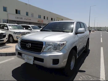 Toyota  Land Cruiser  G  2010  Automatic  225,000 Km  6 Cylinder  Four Wheel Drive (4WD)  SUV  Silver
