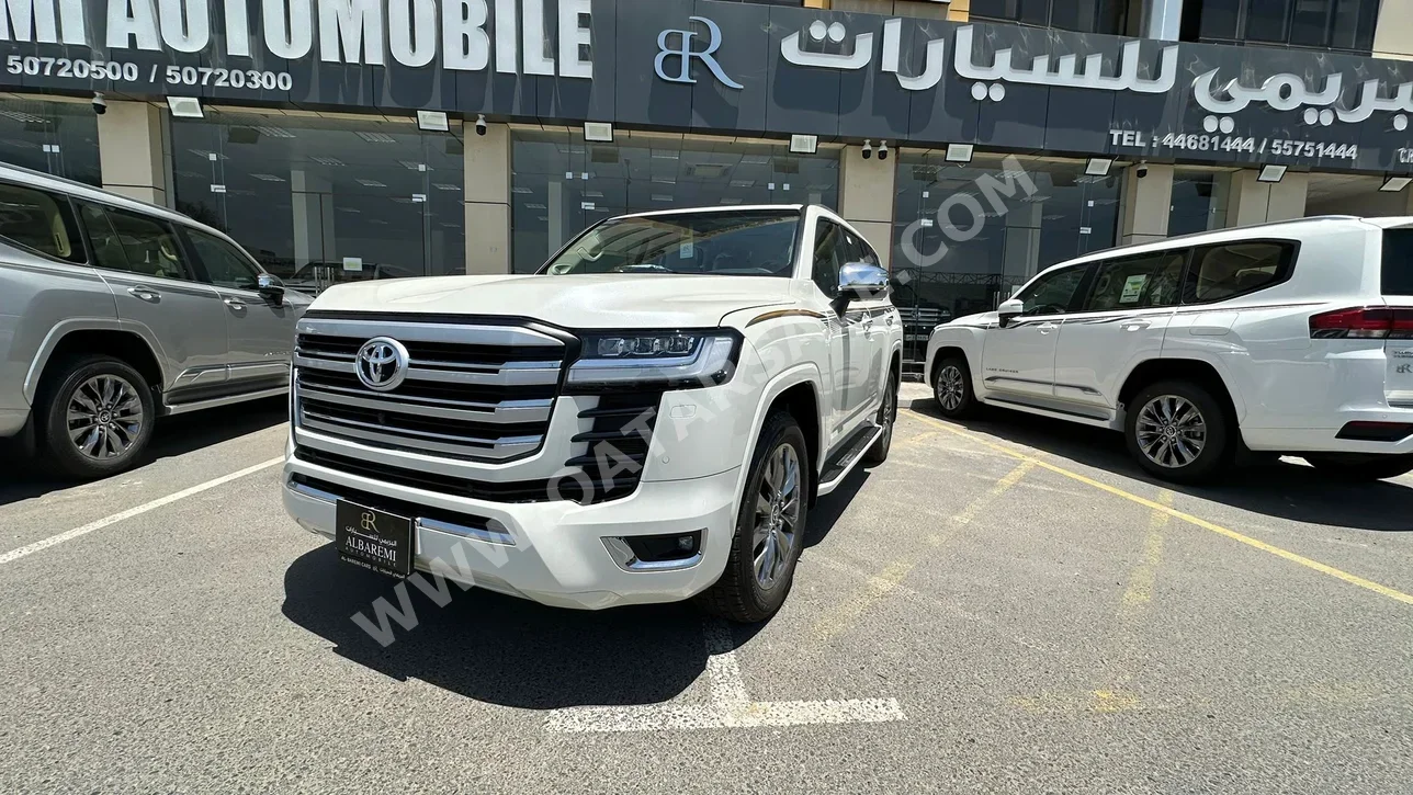  Toyota  Land Cruiser  VX Twin Turbo  2023  Automatic  0 Km  6 Cylinder  Four Wheel Drive (4WD)  SUV  White  With Warranty