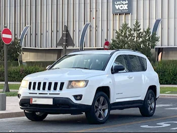 Jeep  Compass  North Edition  2016  Automatic  102,000 Km  4 Cylinder  Four Wheel Drive (4WD)  SUV  White