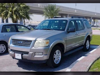 Ford  Explorer  XLT  2008  Automatic  134,000 Km  6 Cylinder  Four Wheel Drive (4WD)  SUV  Silver