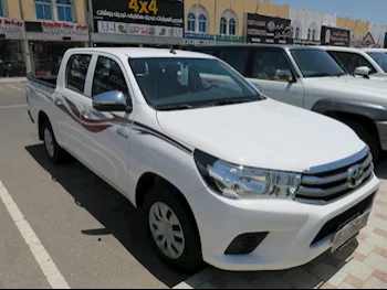 Toyota  Hilux  2020  Manual  205٬000 Km  4 Cylinder  Four Wheel Drive (4WD)  Pick Up  White