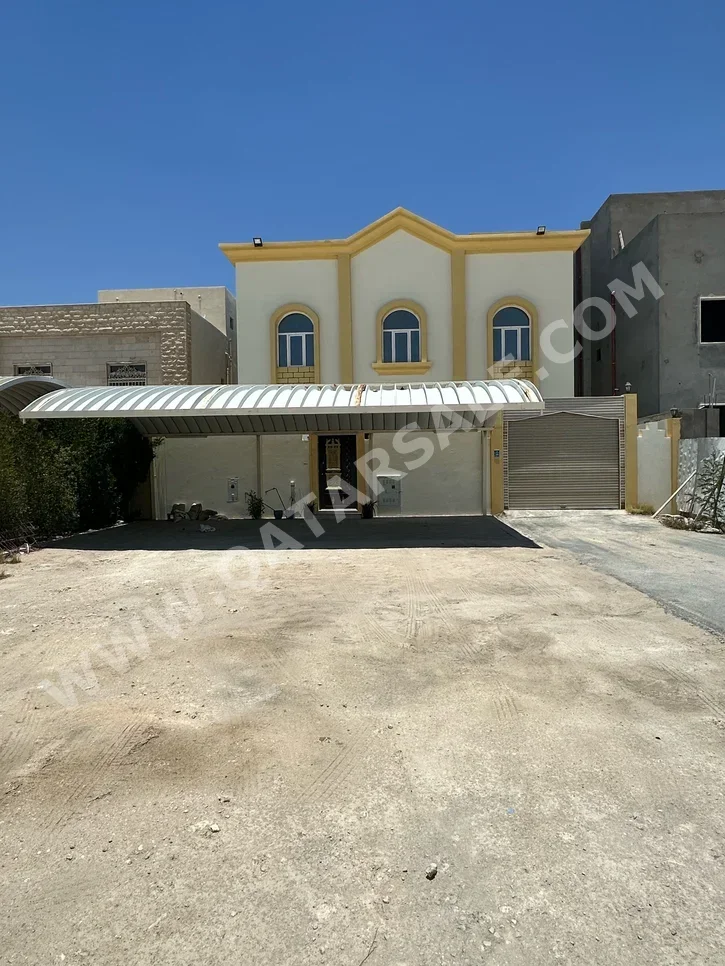 Family Residential  - Semi Furnished  - Al Daayen  - Umm Qarn  - 7 Bedrooms