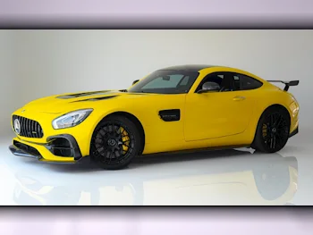 Mercedes-Benz  GT  S AMG  2016  Automatic  112٬000 Km  8 Cylinder  Rear Wheel Drive (RWD)  Coupe / Sport  Yellow