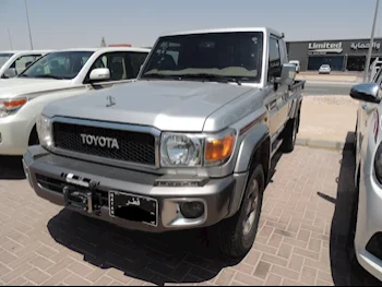 Toyota  Land Cruiser  LX  2022  Manual  47,000 Km  6 Cylinder  Four Wheel Drive (4WD)  Pick Up  Silver