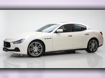 Maserati  Ghibli  S  2015  Automatic  125٬000 Km  6 Cylinder  Rear Wheel Drive (RWD)  Sedan  White