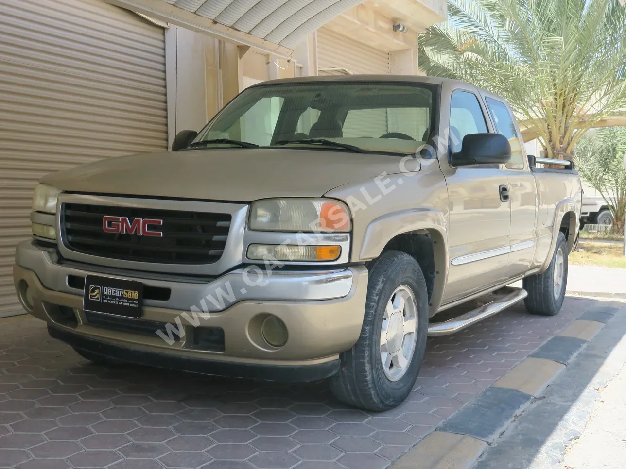 GMC  Sierra  1500  2006  Automatic  292,000 Km  6 Cylinder  Four Wheel Drive (4WD)  Pick Up  Gold