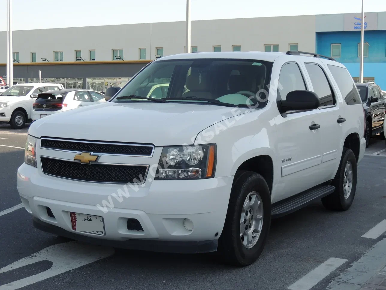 Chevrolet  Tahoe  2014  Automatic  208,000 Km  8 Cylinder  Four Wheel Drive (4WD)  SUV  White  With Warranty