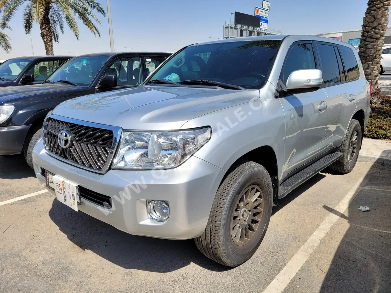Toyota  Land Cruiser  G  2011  Automatic  20,000 Km  6 Cylinder  Four Wheel Drive (4WD)  SUV  Silver