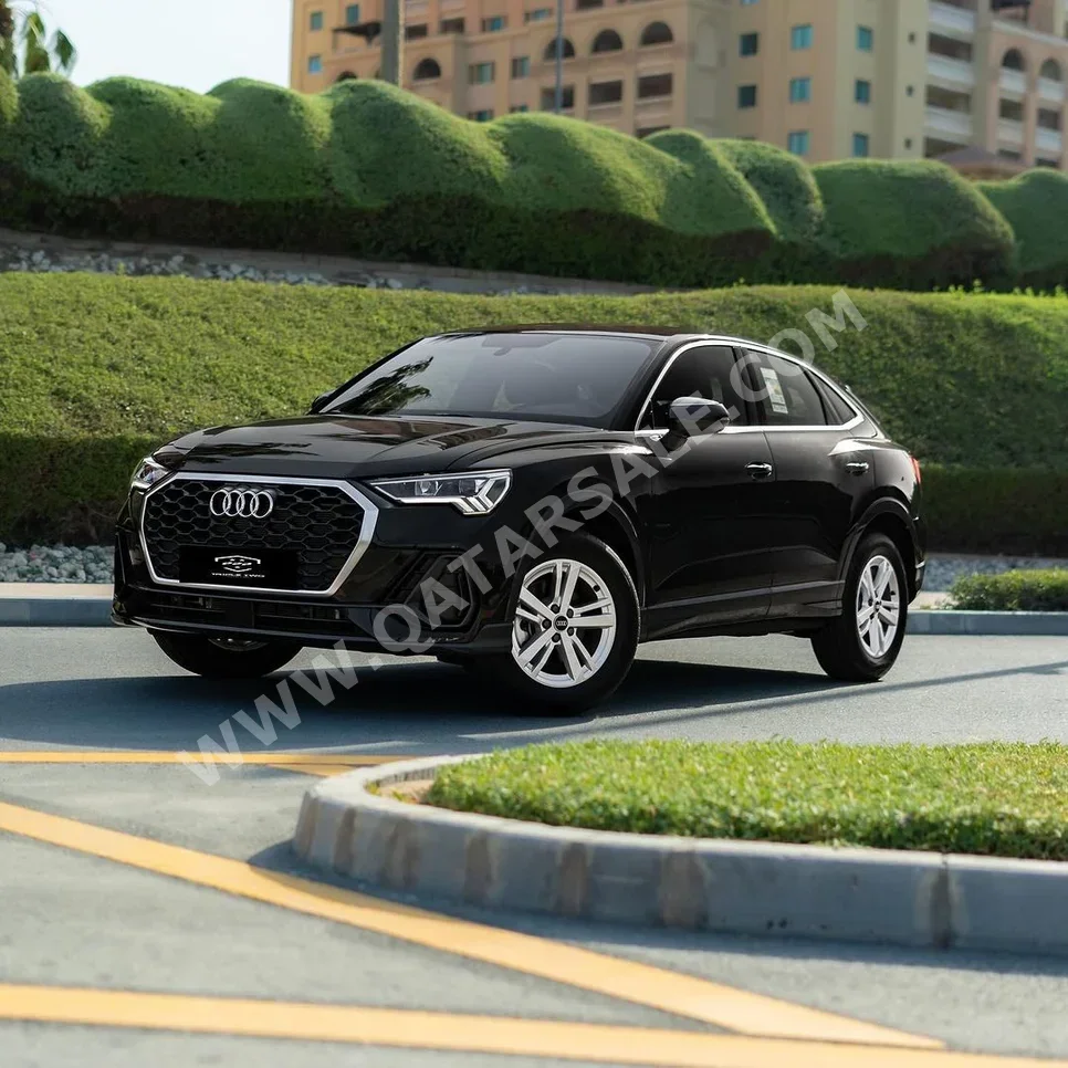 Audi  Q3  S Line  2023  Automatic  0 Km  4 Cylinder  All Wheel Drive (AWD)  SUV  Black  With Warranty