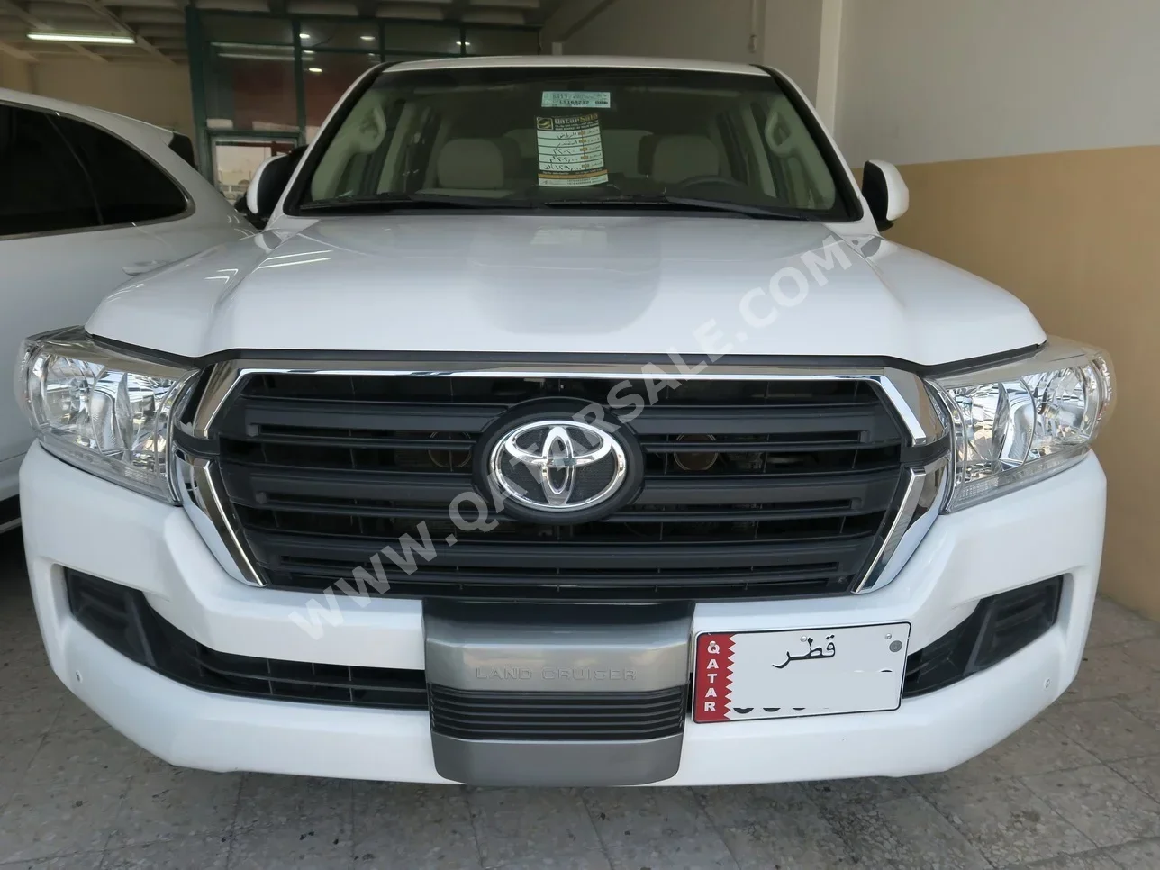 Toyota  Land Cruiser  GX  2020  Automatic  202,000 Km  6 Cylinder  Four Wheel Drive (4WD)  SUV  White