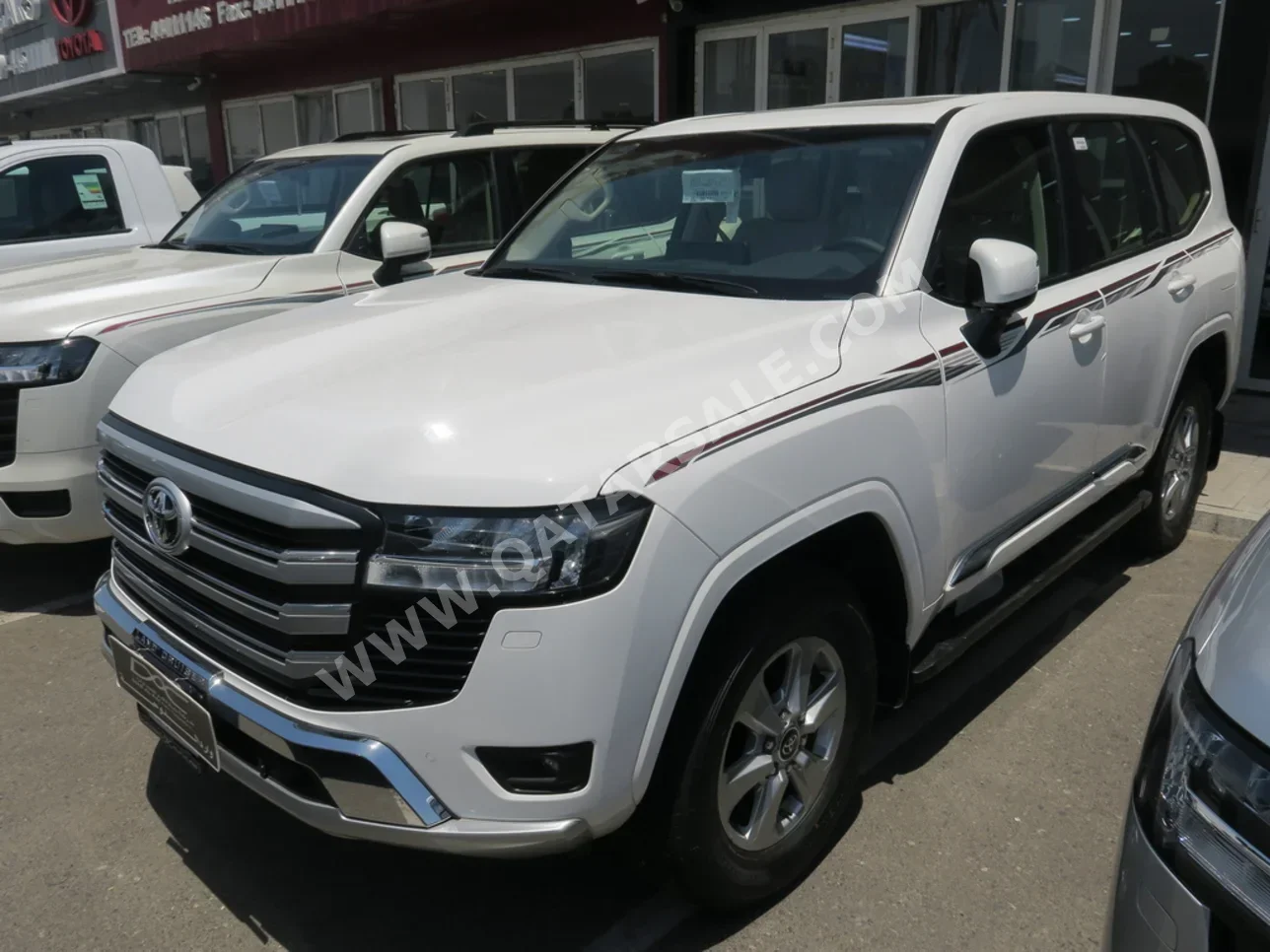 Toyota  Land Cruiser  GXR  2024  Automatic  400 Km  6 Cylinder  Four Wheel Drive (4WD)  SUV  White  With Warranty