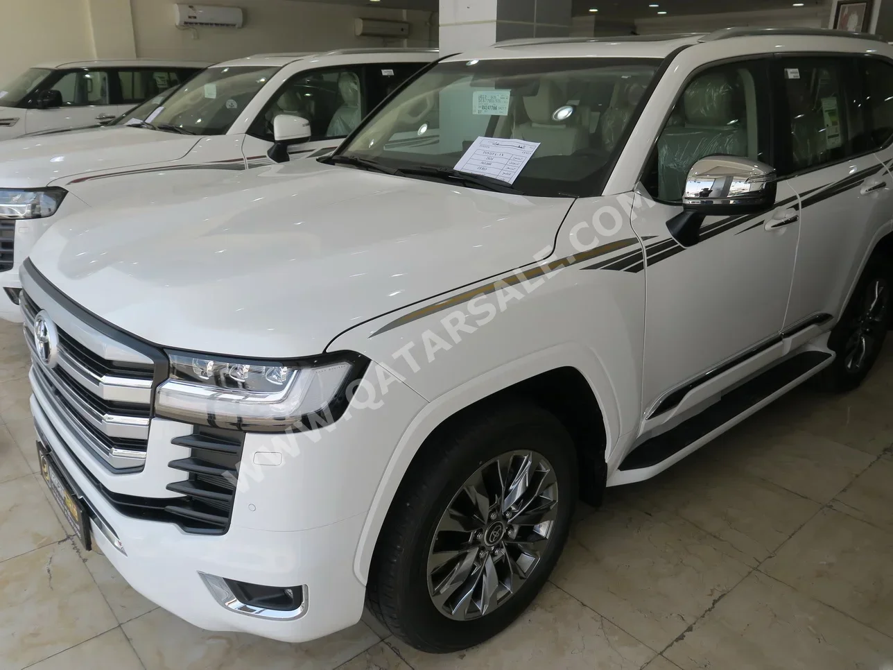  Toyota  Land Cruiser  VX Twin Turbo  2024  Automatic  0 Km  6 Cylinder  Four Wheel Drive (4WD)  SUV  White  With Warranty