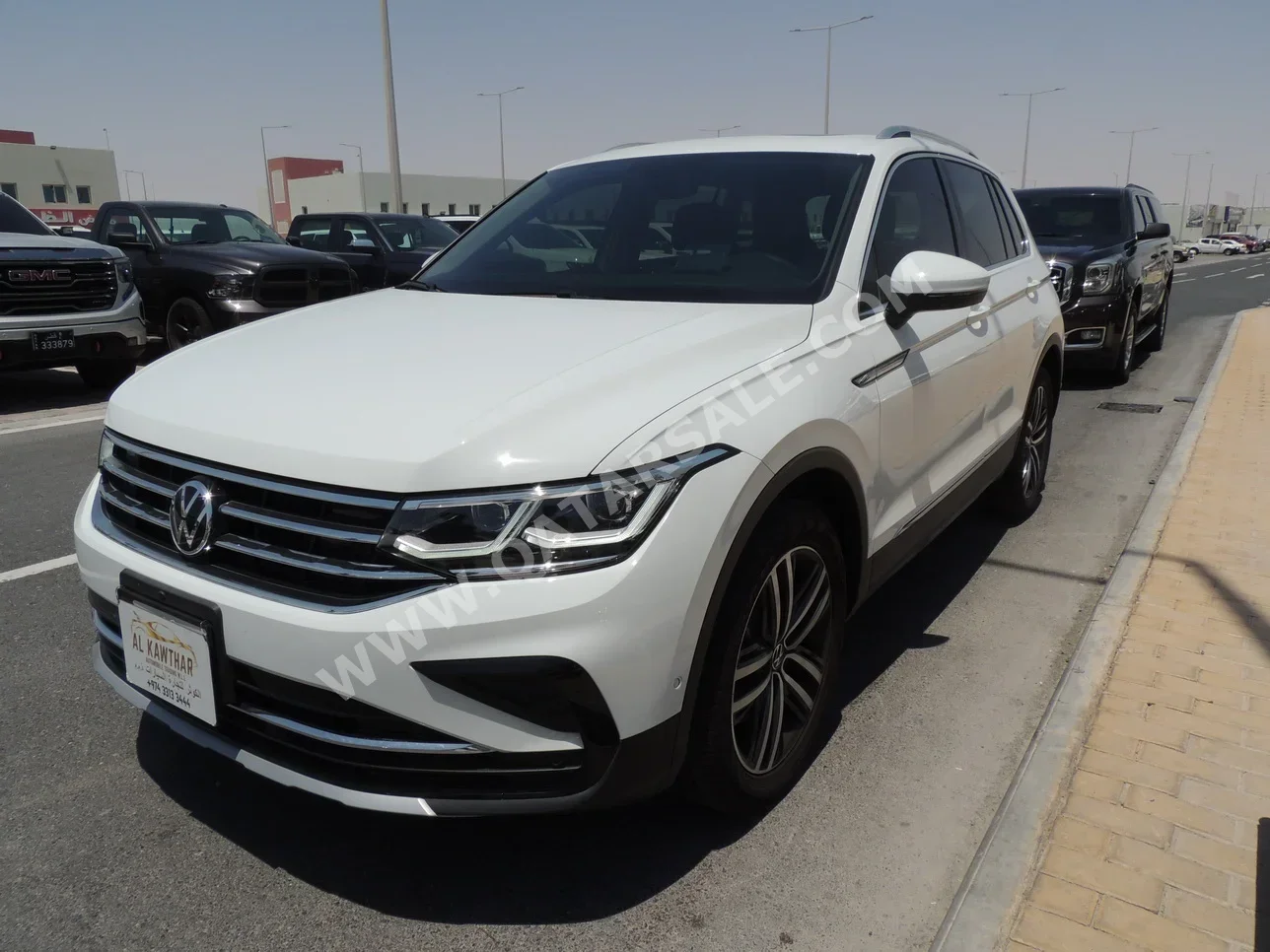 Volkswagen  Tiguan  2024  Automatic  500 Km  4 Cylinder  Four Wheel Drive (4WD)  SUV  White  With Warranty