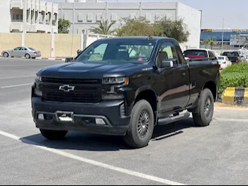 Chevrolet  Silverado  RST  2020  Automatic  75,000 Km  8 Cylinder  Four Wheel Drive (4WD)  Pick Up  Black