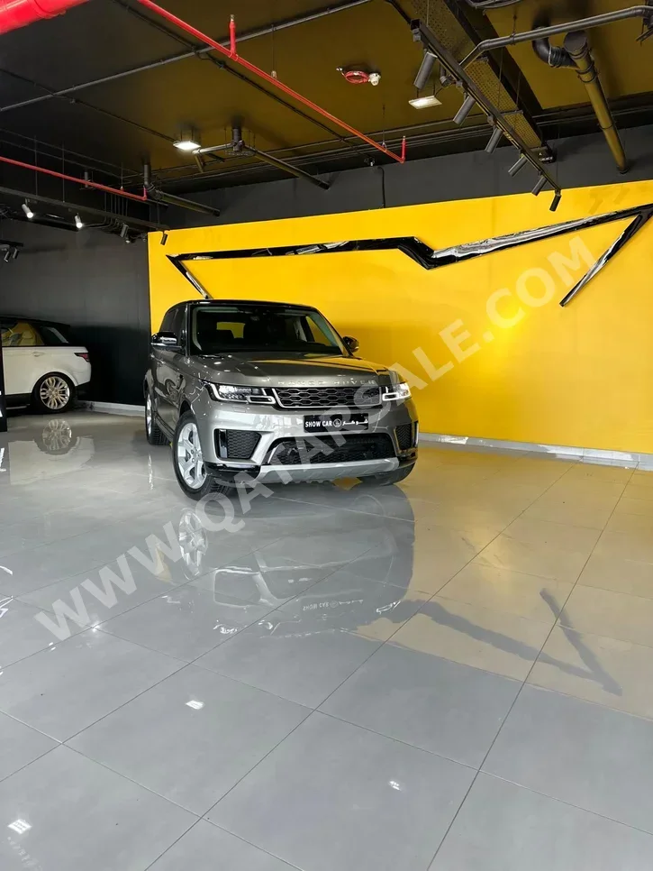 Land Rover  Range Rover  Sport HSE  2020  Automatic  68,000 Km  6 Cylinder  Four Wheel Drive (4WD)  SUV  Gray