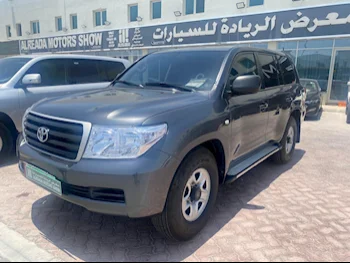 Toyota  Land Cruiser  G  2010  Automatic  330,000 Km  6 Cylinder  Four Wheel Drive (4WD)  SUV  Gray