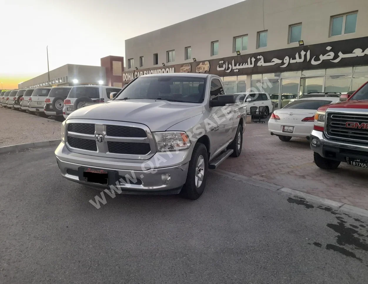 Dodge  Ram  1500  2015  Automatic  127,000 Km  8 Cylinder  Four Wheel Drive (4WD)  Pick Up  Silver