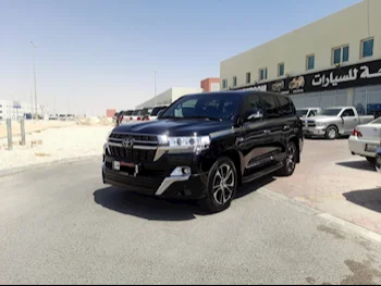 Toyota  Land Cruiser  VXR- Grand Touring S  2021  Automatic  34,000 Km  8 Cylinder  Four Wheel Drive (4WD)  SUV  Black