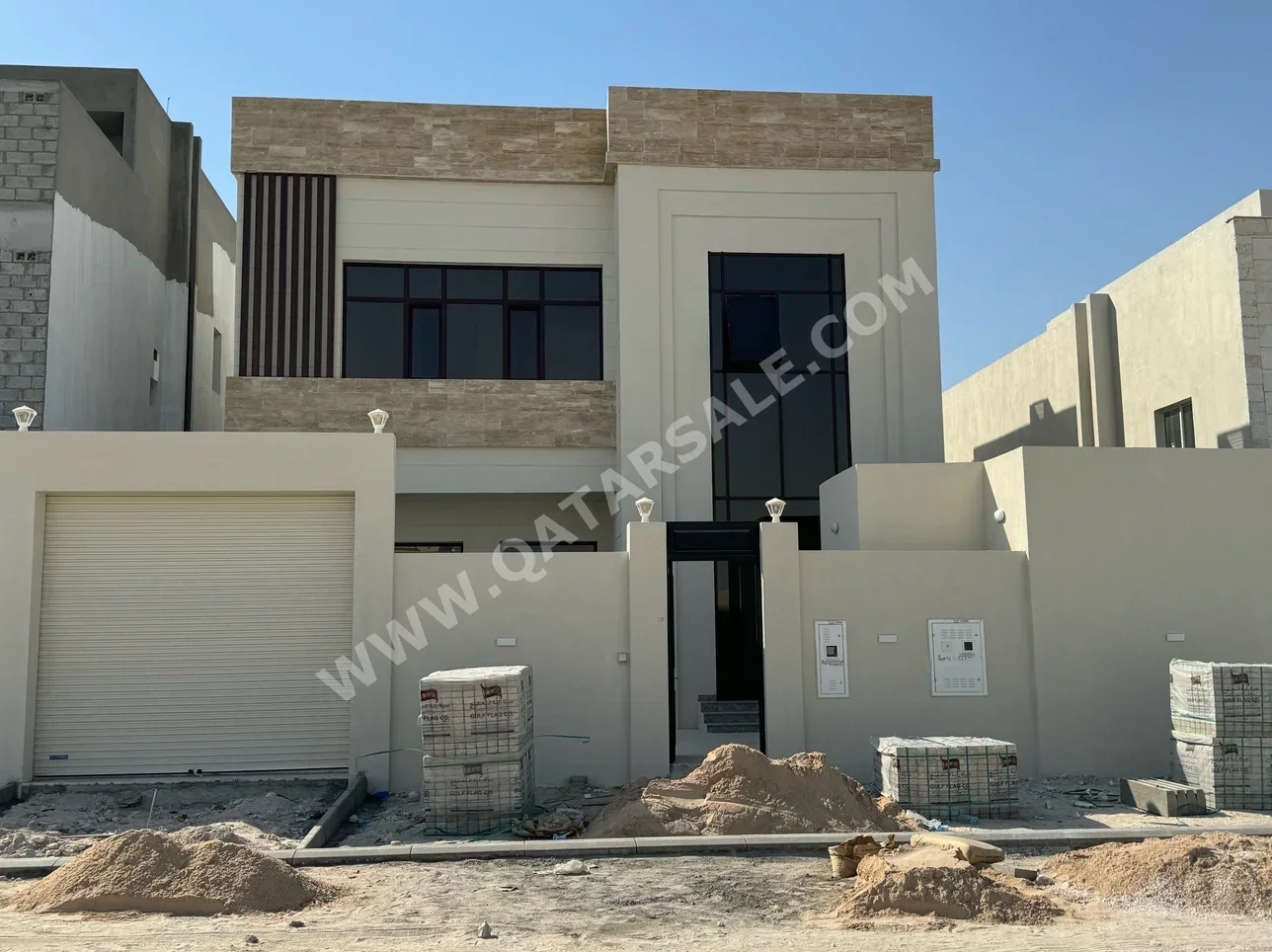 Family Residential  - Not Furnished  - Al Rayyan  - Ain Khaled  - 7 Bedrooms  - Includes Water & Electricity