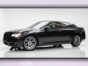 Chrysler  300C  SRT  2014  Automatic  90٬000 Km  8 Cylinder  Rear Wheel Drive (RWD)  Sedan  Black
