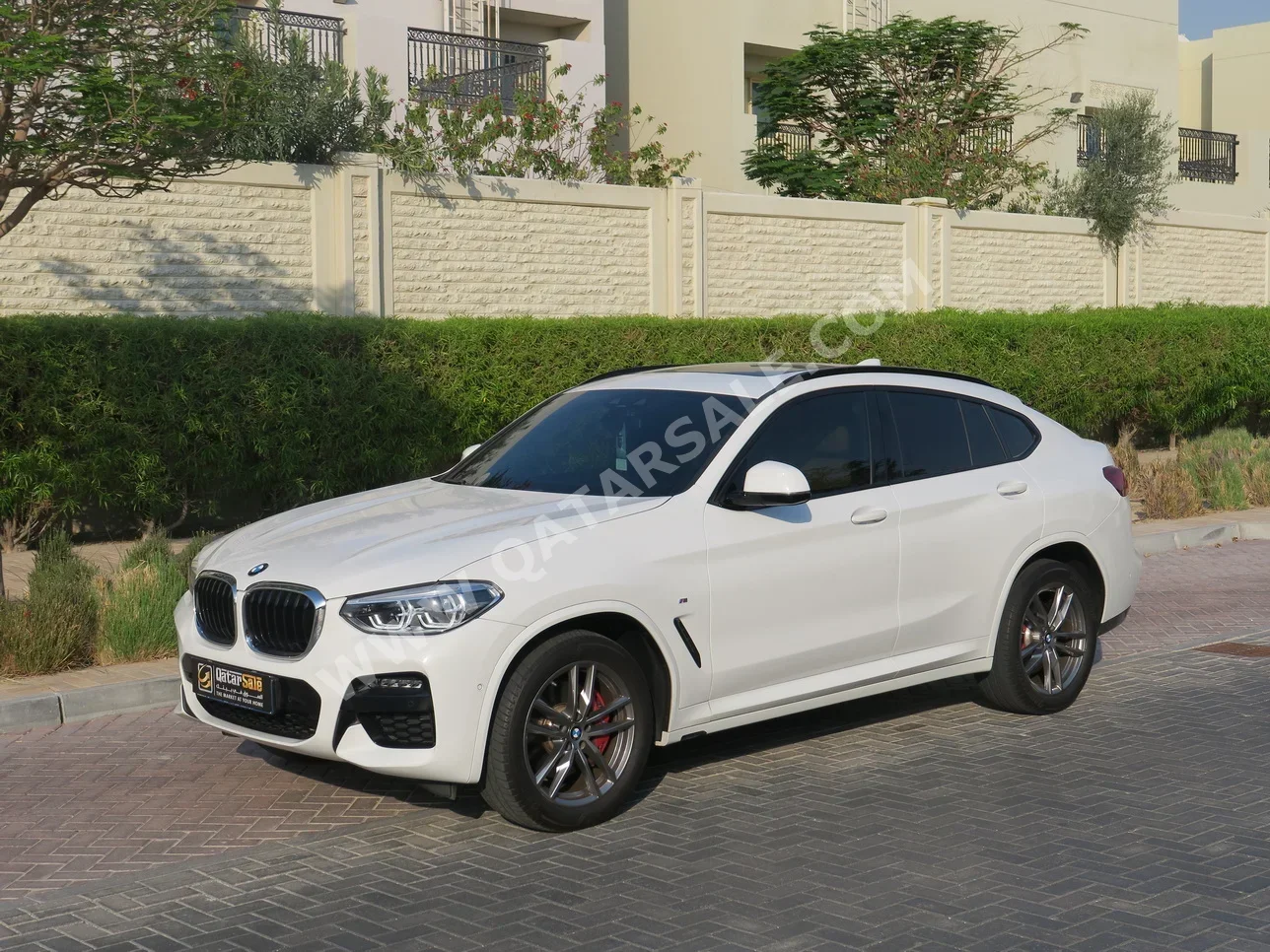 BMW  X-Series  X4 M  2021  Automatic  30,000 Km  4 Cylinder  Four Wheel Drive (4WD)  SUV  White  With Warranty