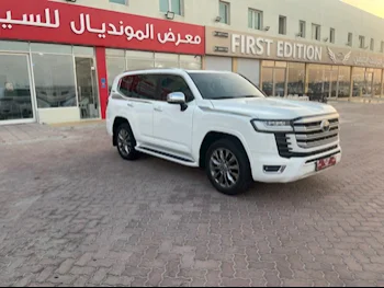 Toyota  Land Cruiser  VXR Twin Turbo  2022  Automatic  80,000 Km  6 Cylinder  Four Wheel Drive (4WD)  SUV  White  With Warranty