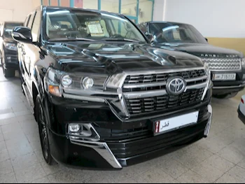 Toyota  Land Cruiser  GXR- Grand Touring  2021  Automatic  100,000 Km  8 Cylinder  Four Wheel Drive (4WD)  SUV  Black