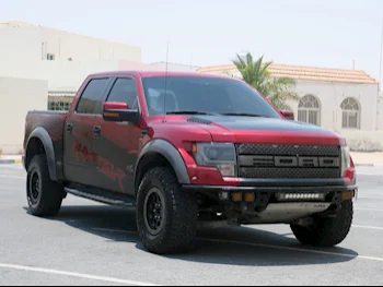 Ford  Raptor  SVT  2014  Automatic  269,000 Km  8 Cylinder  Four Wheel Drive (4WD)  Pick Up  Maroon