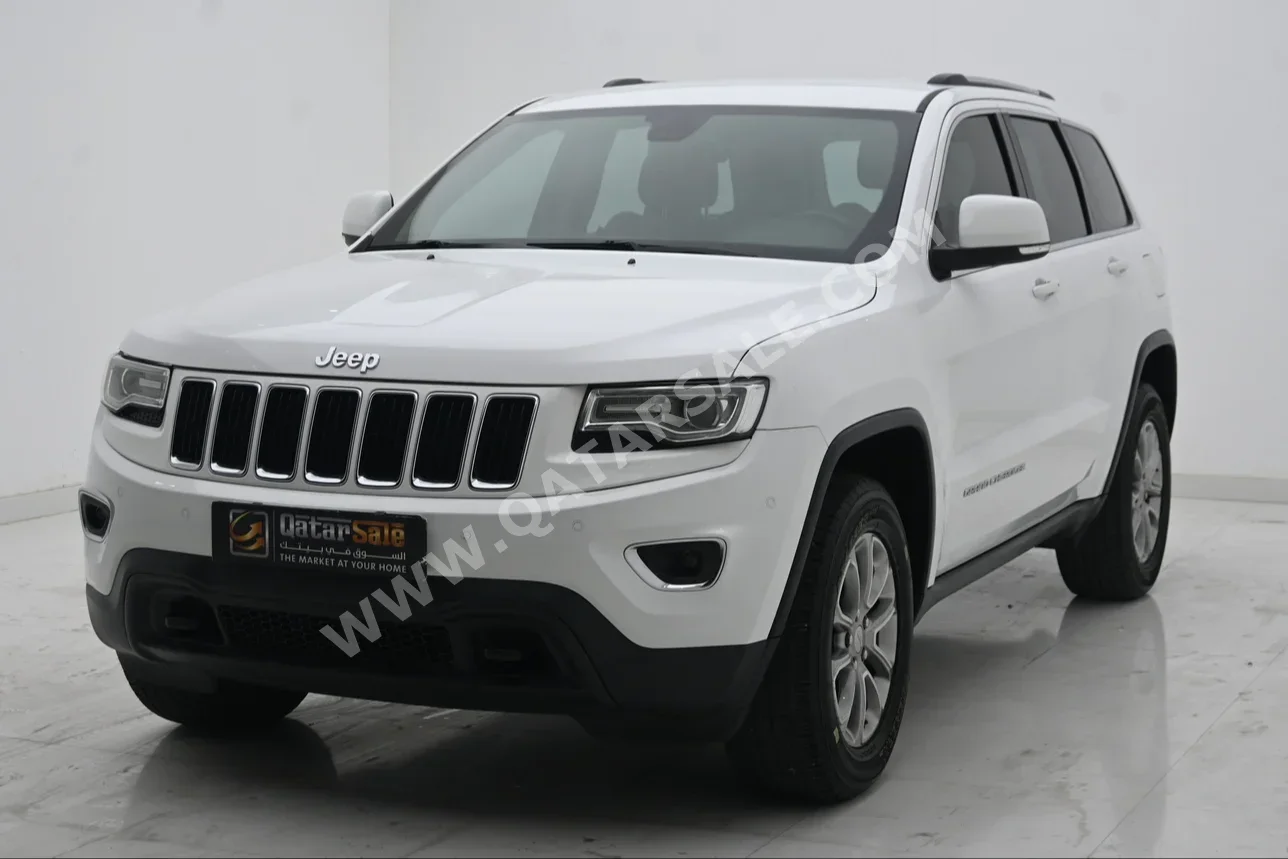 Jeep  Grand Cherokee  2016  Automatic  83,000 Km  6 Cylinder  Four Wheel Drive (4WD)  SUV  White