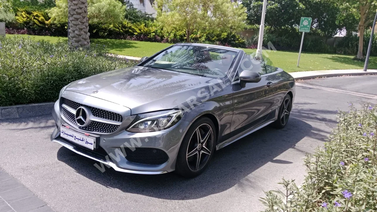 Mercedes-Benz  C-Class  300  2018  Automatic  69,000 Km  4 Cylinder  Rear Wheel Drive (RWD)  Convertible  Gray