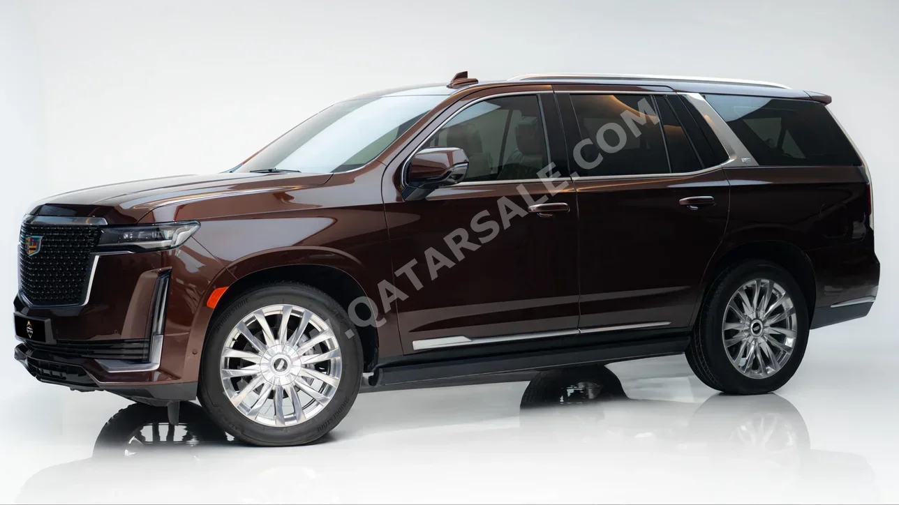 Cadillac  Escalade  600  2022  Automatic  19٬000 Km  8 Cylinder  Four Wheel Drive (4WD)  SUV  Brown  With Warranty