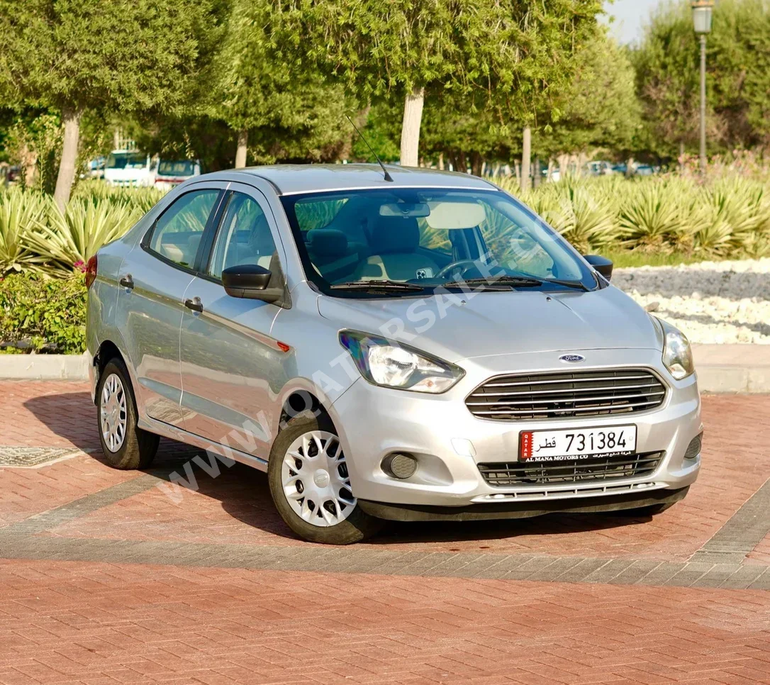 Ford  Figo  2016  Automatic  100,000 Km  4 Cylinder  Front Wheel Drive (FWD)  Hatchback  Silver