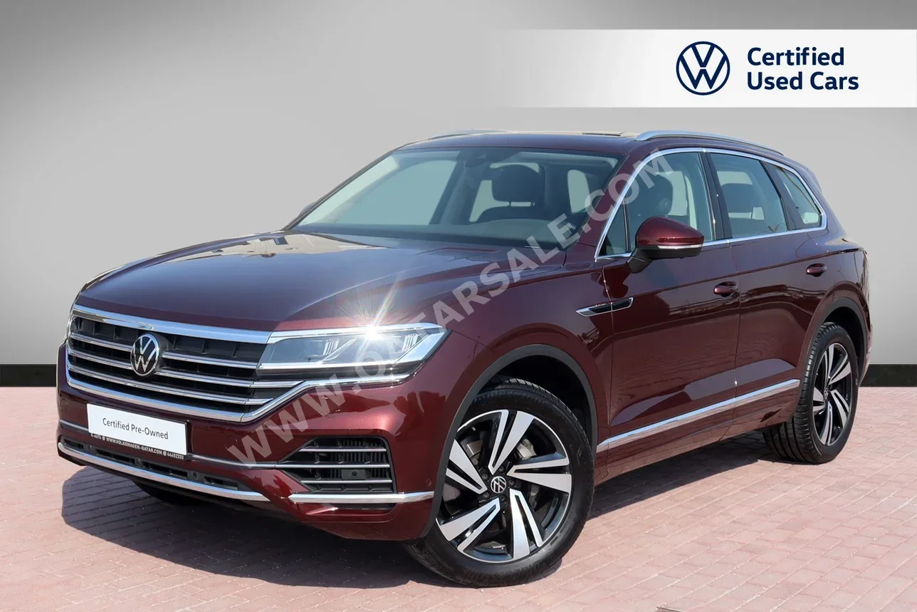 Volkswagen  Touareg  Highline plus  2023  Automatic  10,420 Km  6 Cylinder  All Wheel Drive (AWD)  SUV  Red  With Warranty