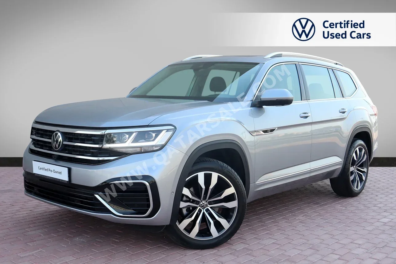 Volkswagen  Teramont  R Line  2023  Automatic  10,870 Km  6 Cylinder  All Wheel Drive (AWD)  SUV  Silver  With Warranty